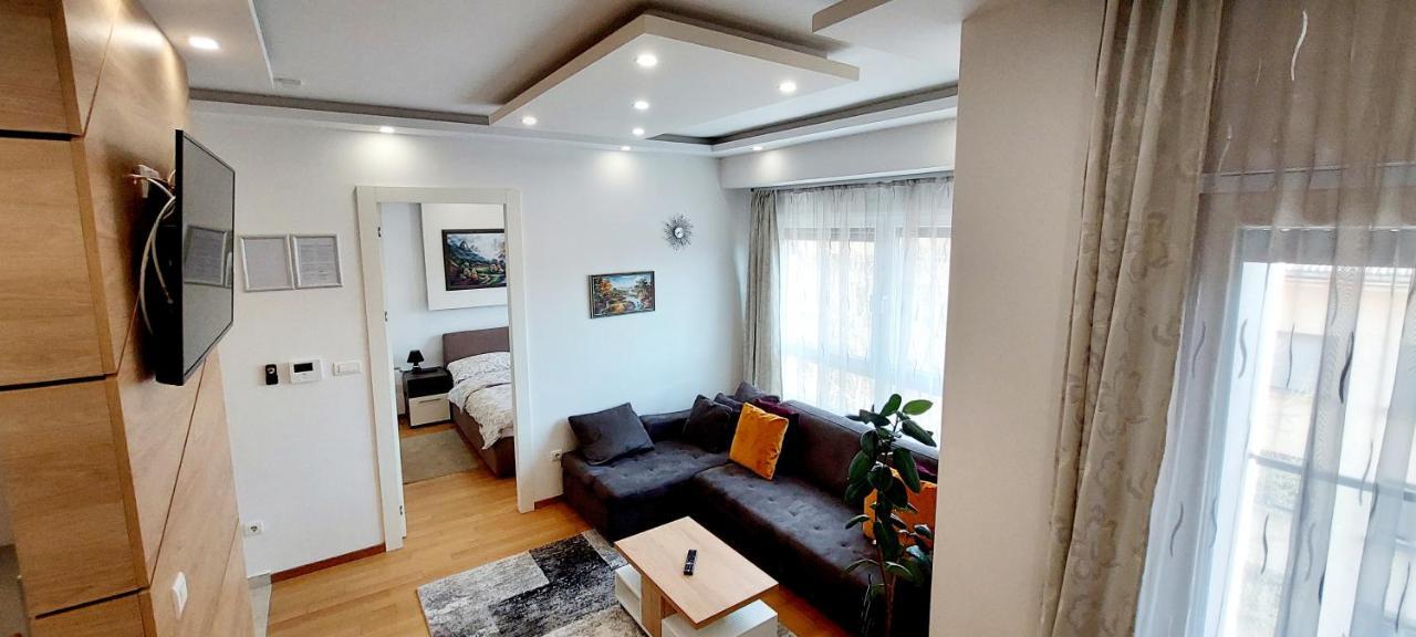 Extra Apartman City Centre 바냐루카 외부 사진